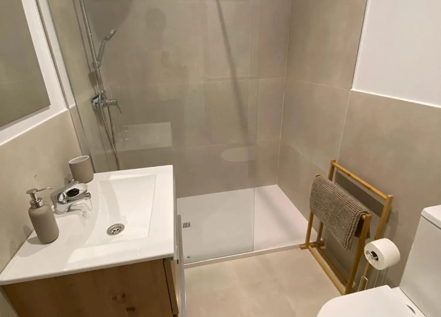 Apartamentos A Estrenar En El Corazon De La Bahia De Cadiz San Fernando 0*,  Spain